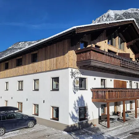 Gaestehaus Sonne * Bichlbach