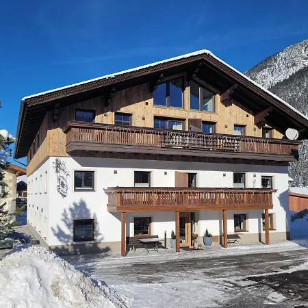 Gaestehaus Sonne 아파트